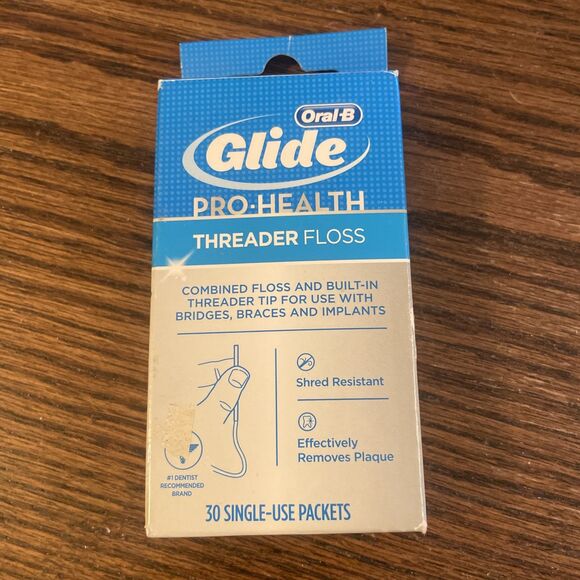 Oral-B GLIDE Pro-Health THREADER FLOSS 30 single use packets ORIGINAL nib - Picture 1 of 2